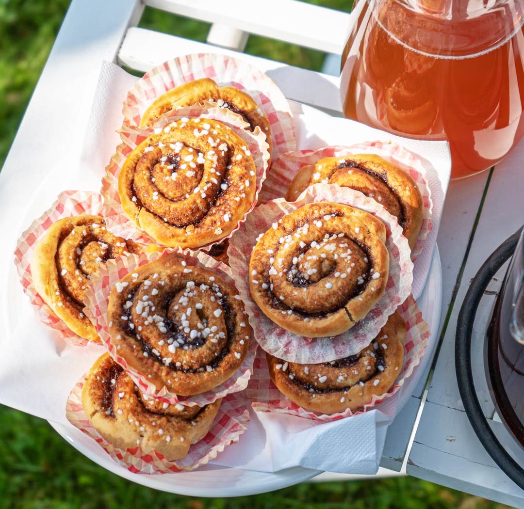 Delicious vegan puff pastry tarts – Roll Cafe